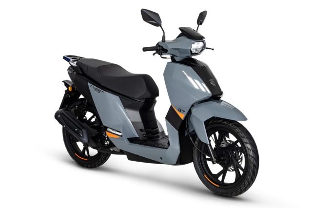 Nowe wersje popularnych Tweet&oacute;w od Peugeota [dane techniczne, opis, osiągi]