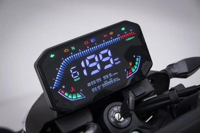 VOGE R 125 – zgrabny, tani motocykl na kategorię A1 i B [dane techniczne, cena, moc]