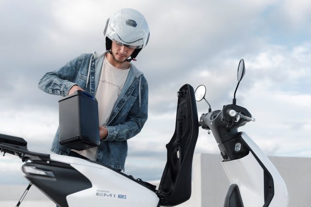 Bateria sodowo-jonowa samochodu czy motocykla ładowana w kilka sekund? To was przekona do zakupu?