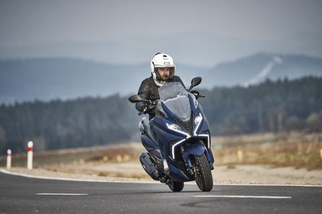 Nowość 2023: Romet GT 125 Max – maksi skuter na kat. B nie tylko dla pragmatyka [dane techniczne, cena, moc, waga]