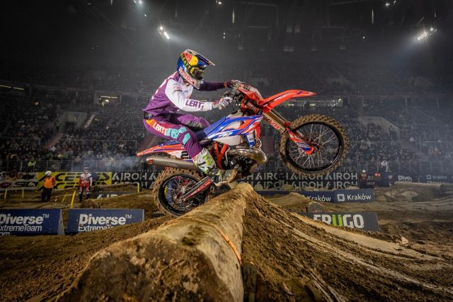 Błażusiak trzeci w Niemczech na Mistrzostwach Świata FIM SuperEnduro, a Olszowy zachwycił formą!
