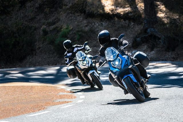 Jaki motocykl do turystyki? Zestawienie wybranych adventure klasy 650 [Suzuki V-Strom, Kawasaki Versys, Moto Morini X-Cape, CFMoto – ranking]
