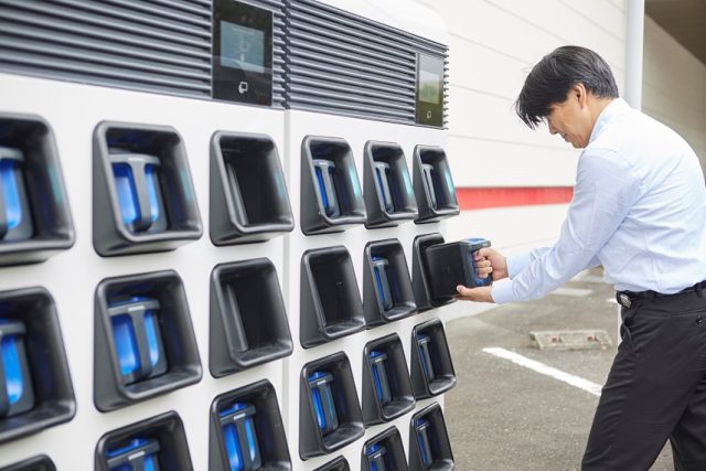 Początek bateriomat&oacute;w? Honda Mobile Power Pack &ndash; uniwersalne źr&oacute;dło napędu modelu EM1 e:
