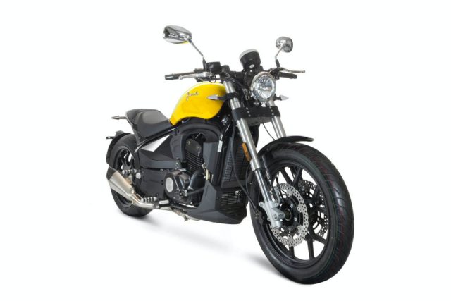 Jaki motocykl, skuter 125 dla wysokich? Ranking pojazdów dla wysokiego motocyklisty – nawet ponad 190 cm wzrostu