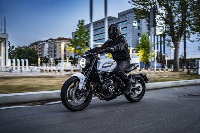 Marka Moto Morini wjeżdża na krajowy rynek! Znamy polskie ceny modeli X-Cape, Seiemmezzo STR i SCR