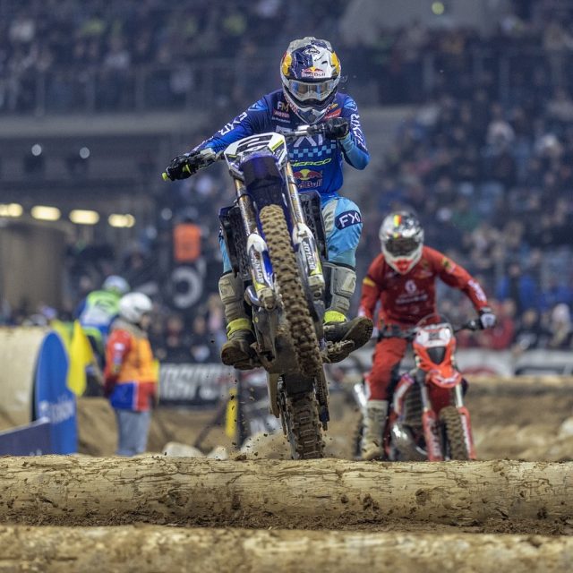 Bolt nie do zatrzymania, Olszowy goni czoł&oacute;wkę, pechowy Błażusiaka [MŚ Superenduro 2023]