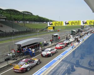 Wyścigi Samochodowe-Resizer-855Q95S