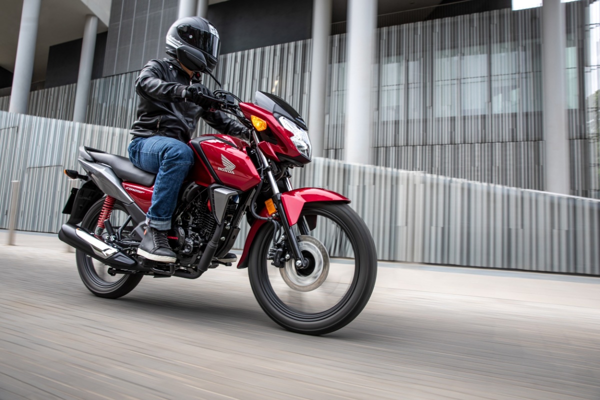 Jaki nowy motocykl 125 na prawo jazdy kat. B jest najlepszy? Znalazłem argumenty i mam odpowiedź! [Felieton, cena, jakość]