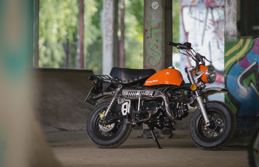 Jaki nowy motocykl 125 cm3 do 10 tysięcy zł warto kupić na początek? 10 najtańszych 125 na kat. B na rynku&nbsp;