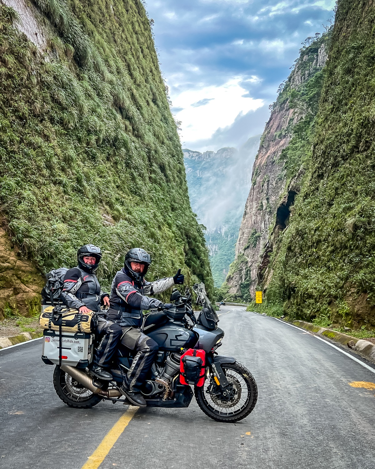 Ameryka Południowa &ndash; rzut beretem od Afryki. Dziesiąty miesiąc podr&oacute;ży Eli i Grzegorza