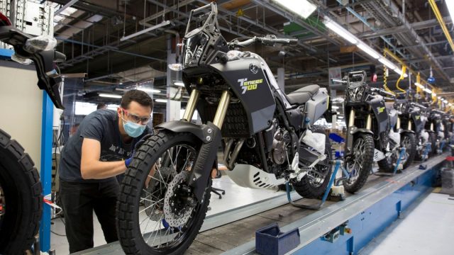 Kupujesz nowy motocykl za 50 tys. zł. Kto i ile naprawdę zarabia na jego sprzedaży?