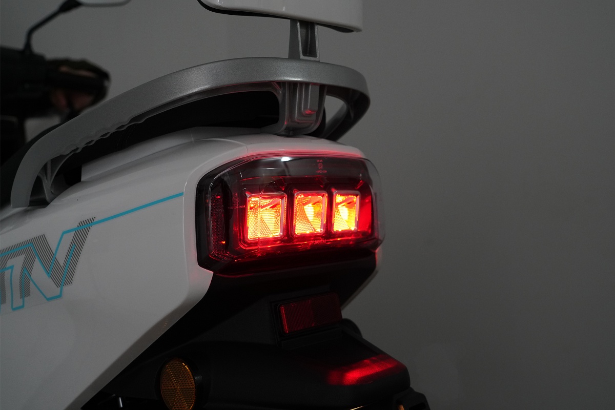 Nowy elektryczny skuter Barton eVivo. Elektromobilność to oszczędność