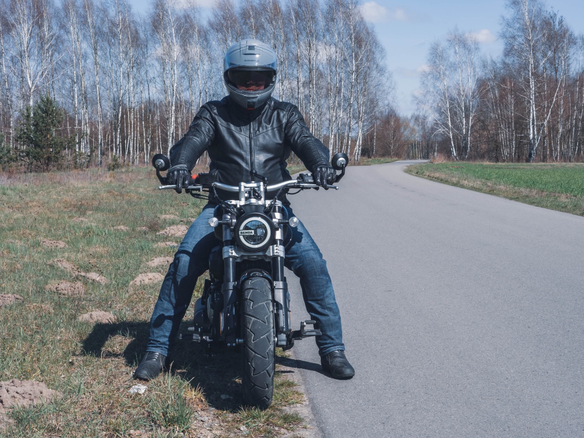 Benda Chinchilla 300. Wypijmy za bendy! [test, dane techniczne, opinia, wady, zalety, video]