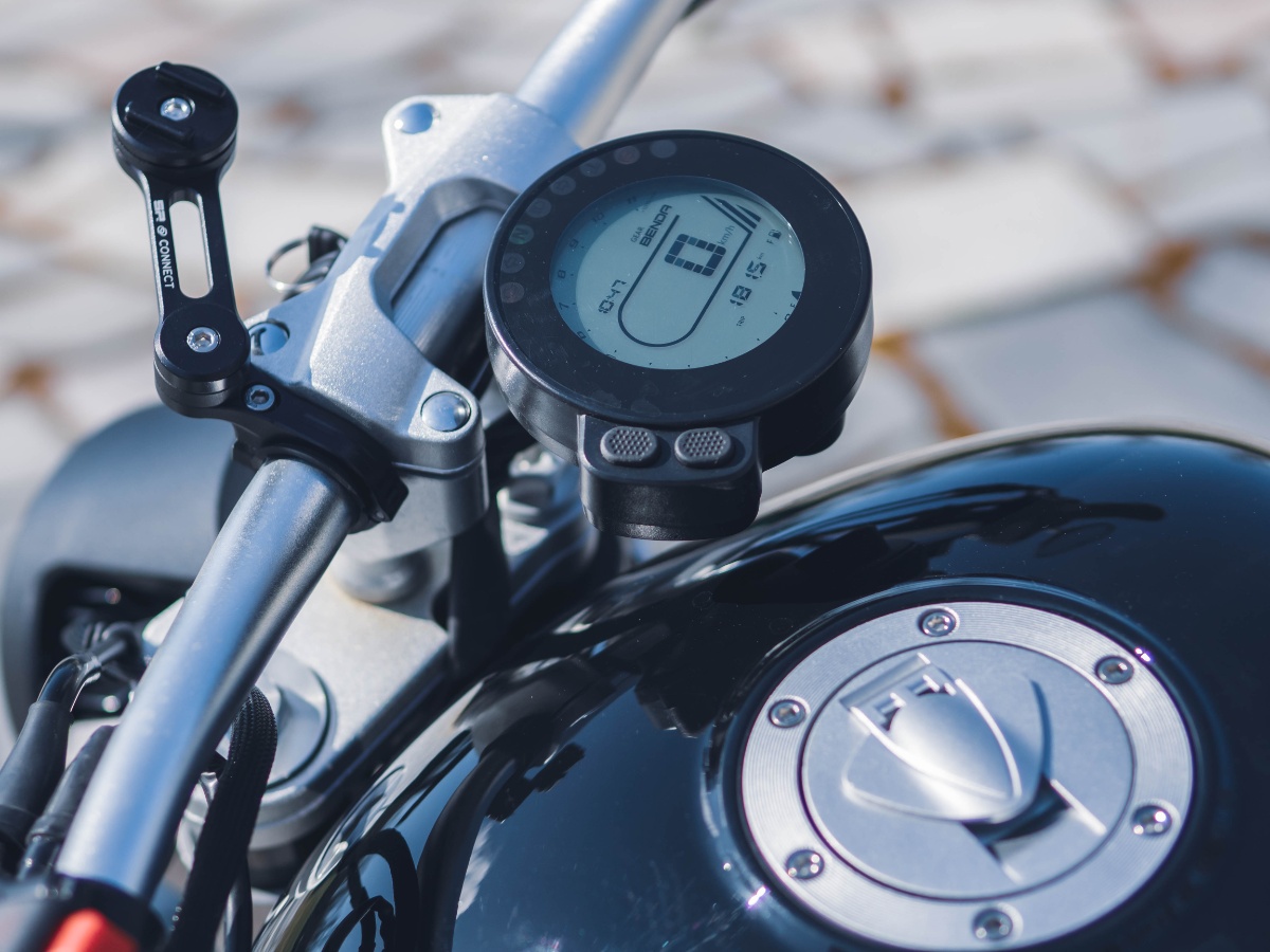 Benda Chinchilla 300. Wypijmy za bendy! [test, dane techniczne, opinia, wady, zalety, video]