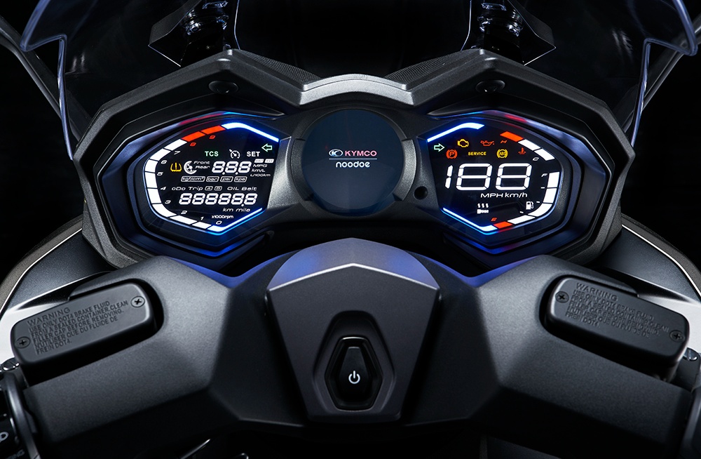Nowe Kymco AK 550i Premium &ndash; najwyższa forma maxiskutera&nbsp;[premiera, opis, dane techniczne]