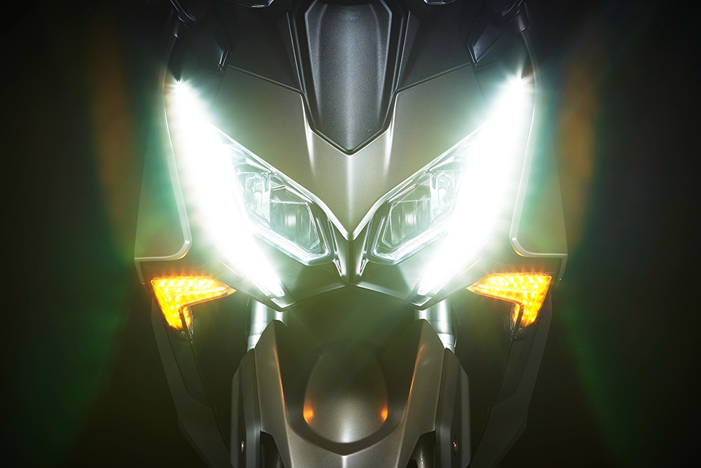 Nowe Kymco AK 550i Premium &ndash; najwyższa forma maxiskutera&nbsp;[premiera, opis, dane techniczne]
