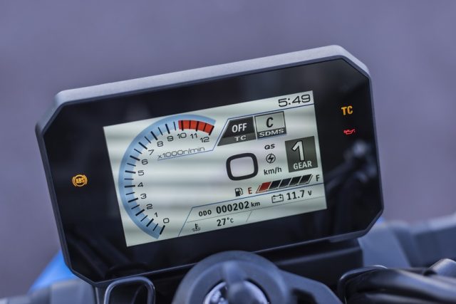 Suzuki GSX-8S &ndash; wzorowy japoński naked klasy średniej. Genialnie wszechstronna fabryka emocji teraz taniej!
