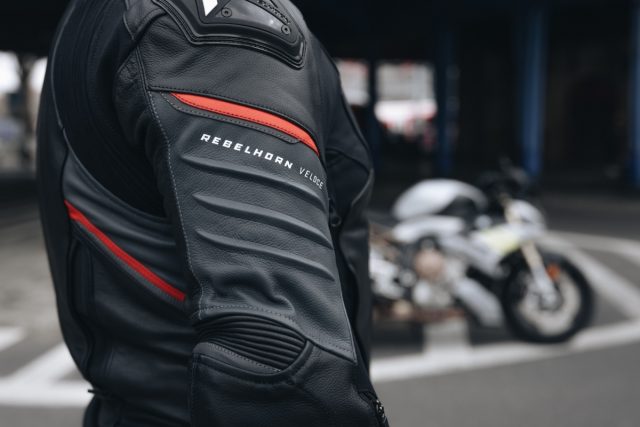 Motocyklowa kurtka sk&oacute;rzana idealna na trasę? Nowość – Rebelhorn Veloce!