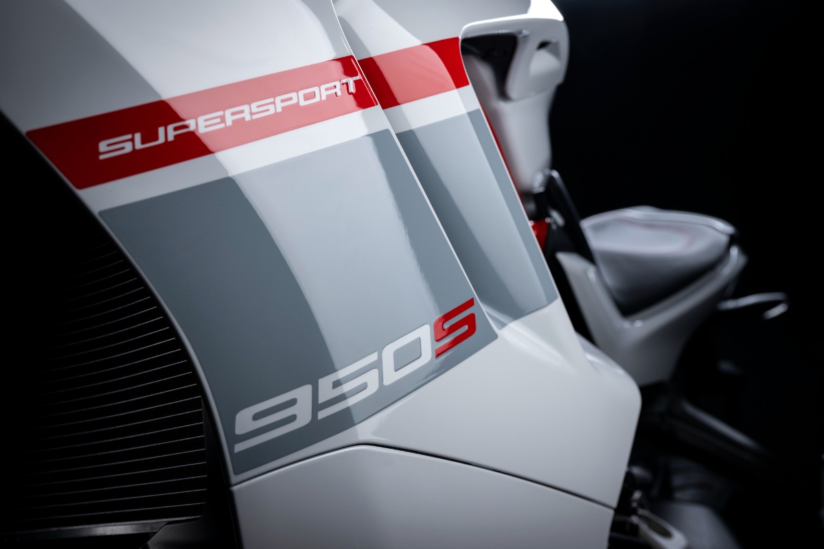 Nie tylko czerwone. Nowa kolorystyka Ducati SuperSport 950 S na 2024 rok