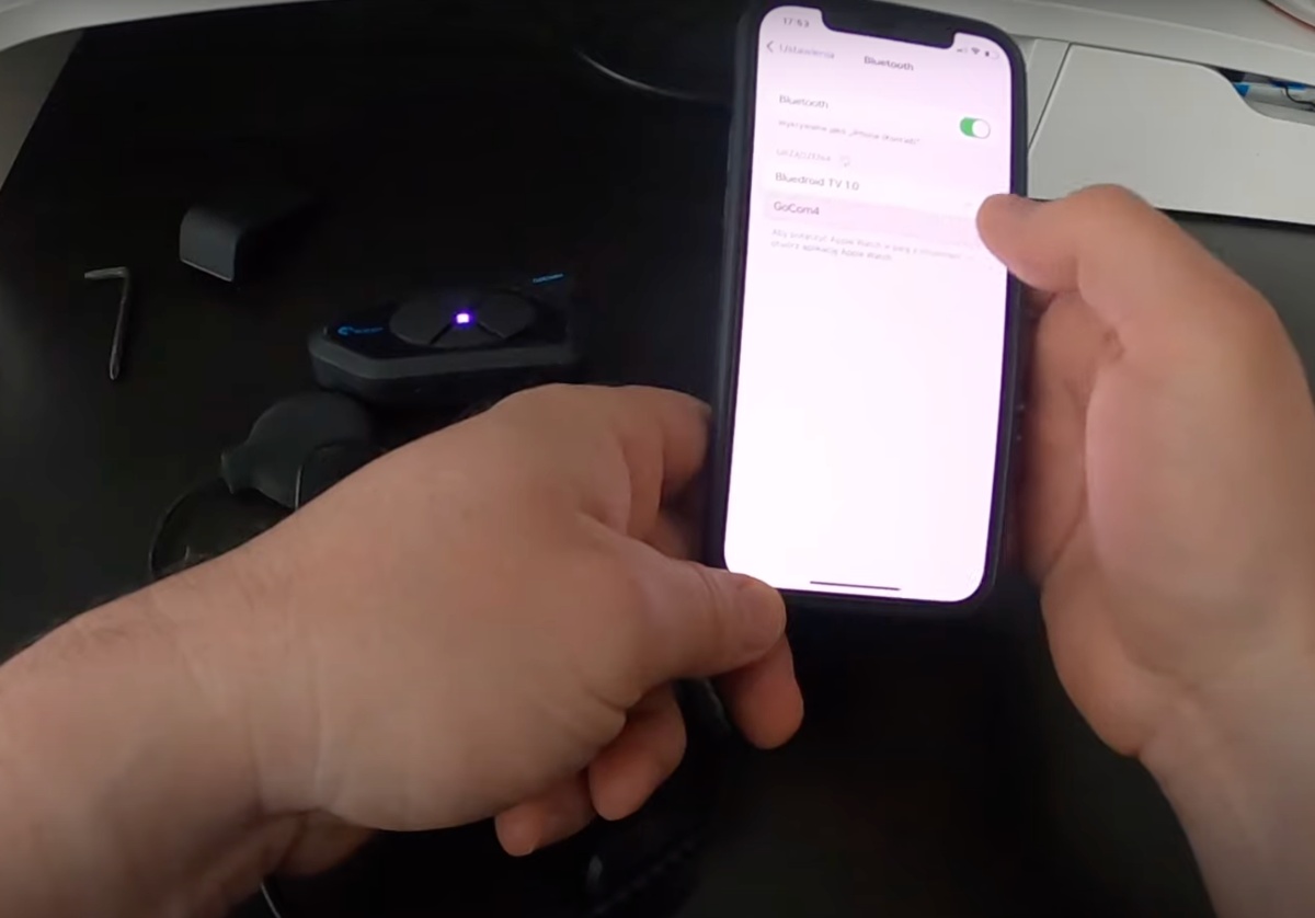 Noeci GoCom4 &ndash; niedrogi i praktyczny interkom motocyklowy. Otwieramy pudełko!&nbsp;[video, unboxing]
