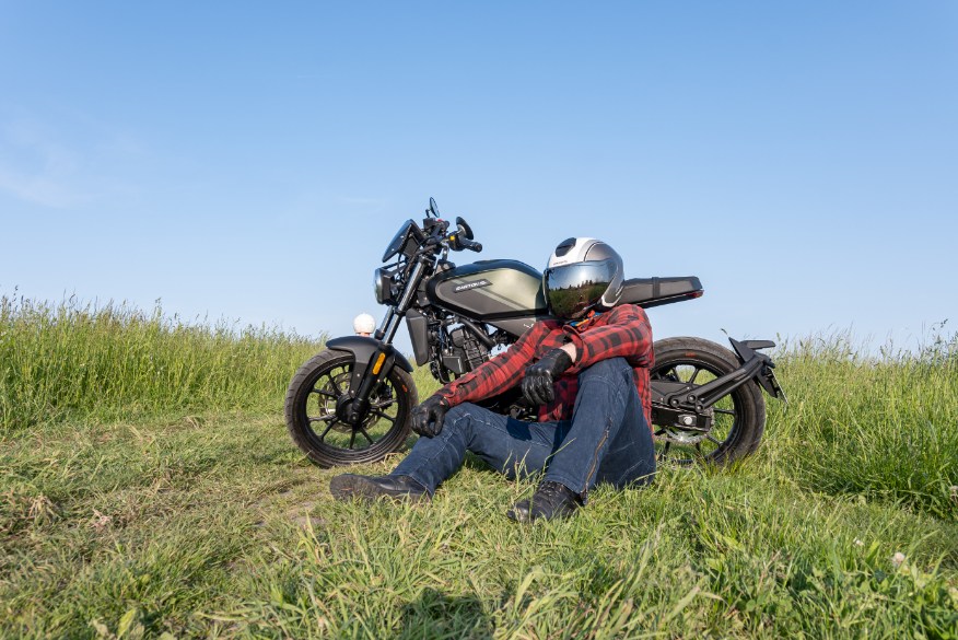Barton Stratos 125