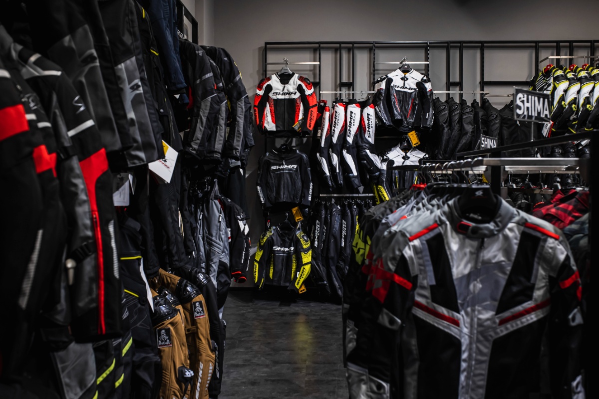 Sieć sklepów motocyklowych Liberty MotoStore – bardzo szeroka oferta i doskonałe warunki zakupu. To ty jesteś najważniejszy!