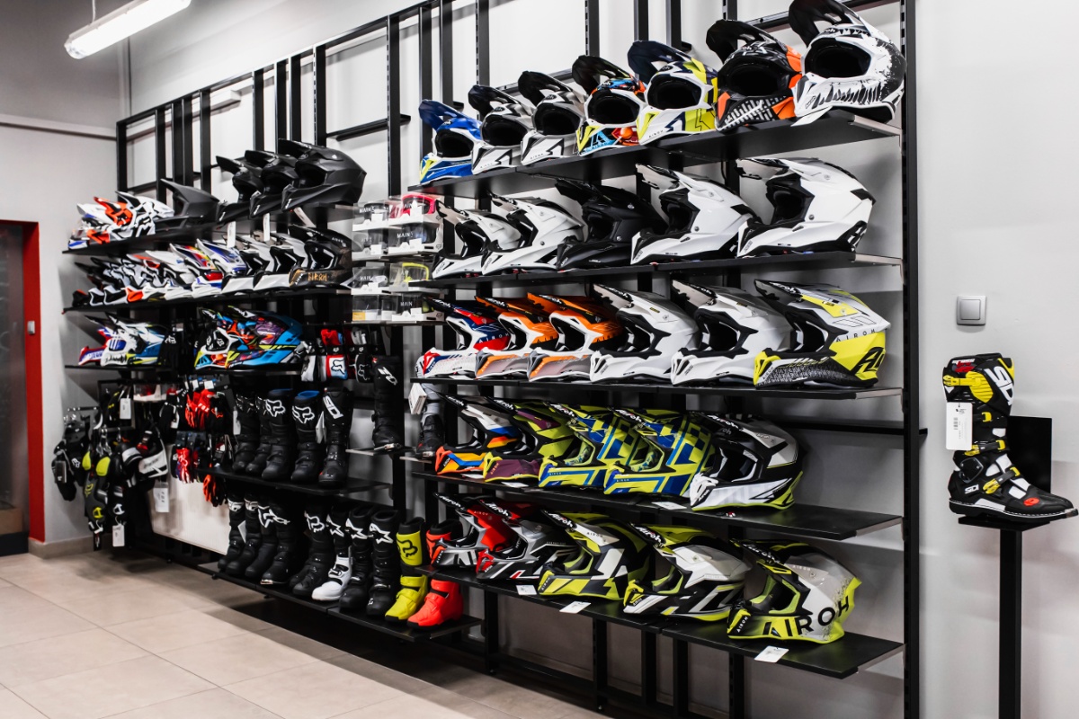 Sieć sklepów motocyklowych Liberty MotoStore – bardzo szeroka oferta i doskonałe warunki zakupu. To ty jesteś najważniejszy!