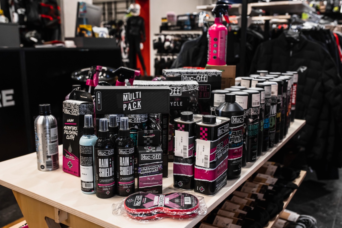 Sieć sklepów motocyklowych Liberty MotoStore – bardzo szeroka oferta i doskonałe warunki zakupu. To ty jesteś najważniejszy!