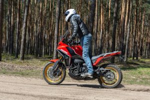 Moto Morini X-Cape 650 czy Suzuki DL 650 V-Strom test porównawczy dane techniczne wady zalety czy warto_11 Moto Morini X-Cape 650 czy Suzuki DL 650 V-Strom test porównawczy dane techniczne wady zalety czy warto_11