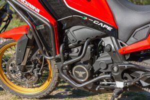 Moto Morini X-Cape 650 czy Suzuki DL 650 V-Strom test porównawczy dane techniczne wady zalety czy warto_20 Moto Morini X-Cape 650 czy Suzuki DL 650 V-Strom test porównawczy dane techniczne wady zalety czy warto_20