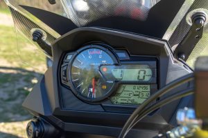 Moto Morini X-Cape 650 czy Suzuki DL 650 V-Strom test porównawczy dane techniczne wady zalety czy warto_23 Moto Morini X-Cape 650 czy Suzuki DL 650 V-Strom test porównawczy dane techniczne wady zalety czy warto_23