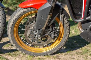 Moto Morini X-Cape 650 czy Suzuki DL 650 V-Strom test porównawczy dane techniczne wady zalety czy warto_25 Moto Morini X-Cape 650 czy Suzuki DL 650 V-Strom test porównawczy dane techniczne wady zalety czy warto_25