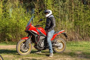 Moto Morini X-Cape 650 czy Suzuki DL 650 V-Strom test porównawczy dane techniczne wady zalety czy warto_31 Moto Morini X-Cape 650 czy Suzuki DL 650 V-Strom test porównawczy dane techniczne wady zalety czy warto_31