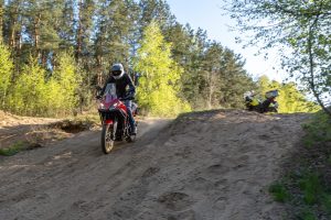 Moto Morini X-Cape 650 czy Suzuki DL 650 V-Strom test porównawczy dane techniczne wady zalety czy warto_32 Moto Morini X-Cape 650 czy Suzuki DL 650 V-Strom test porównawczy dane techniczne wady zalety czy warto_32