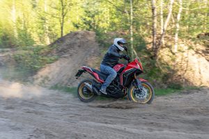 Moto Morini X-Cape 650 czy Suzuki DL 650 V-Strom test porównawczy dane techniczne wady zalety czy warto_34 Moto Morini X-Cape 650 czy Suzuki DL 650 V-Strom test porównawczy dane techniczne wady zalety czy warto_34