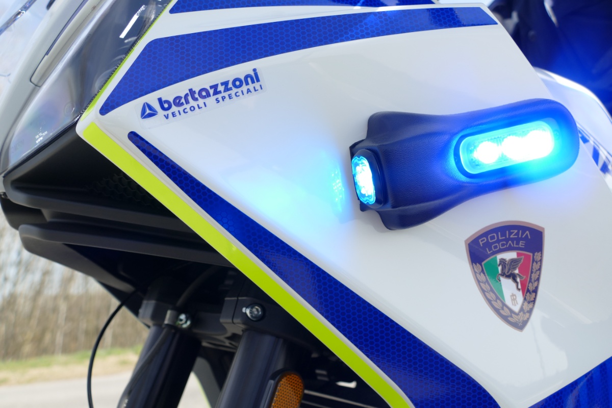 Specjalnie przygotowane Moto Morini X-Cape 650 trafiły do włoskiej policji