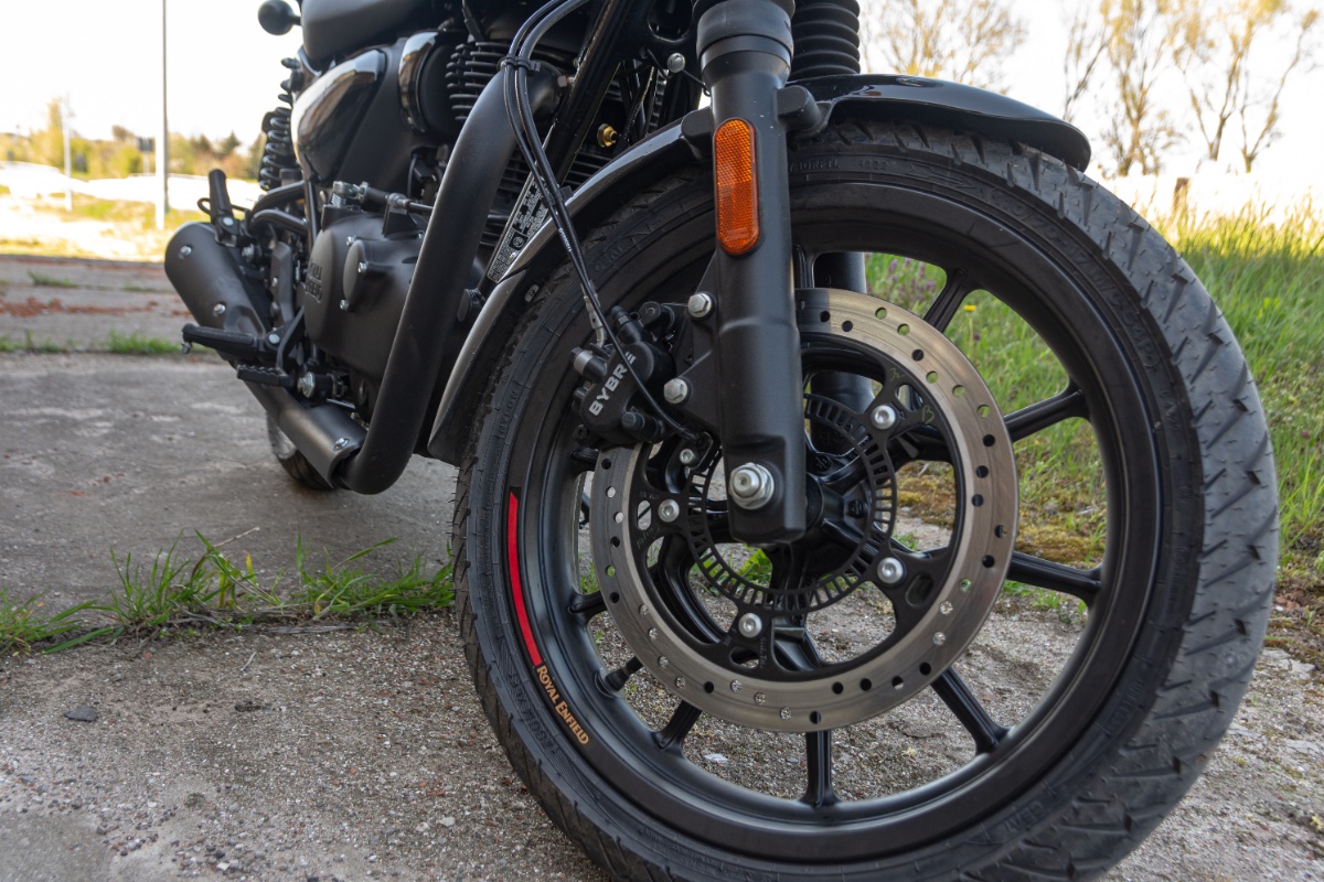 Royal Enfield HNTR 350. Stado koni to nie wszystko [test, dane techniczne, opinia, wady, zalety, video]