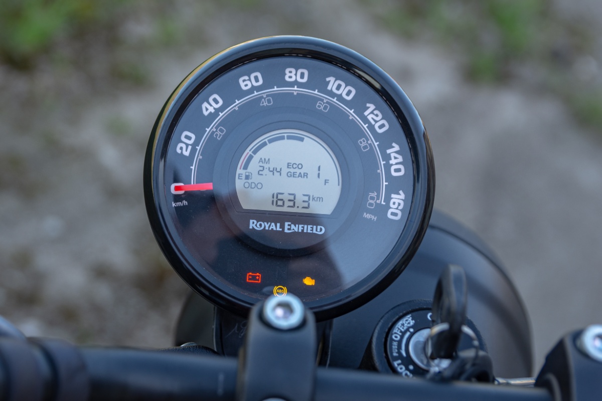 Royal Enfield HNTR 350. Stado koni to nie wszystko [test, dane techniczne, opinia, wady, zalety, video]