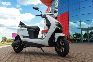 Barton eVivo skuter elektryczny na miasto (1)
