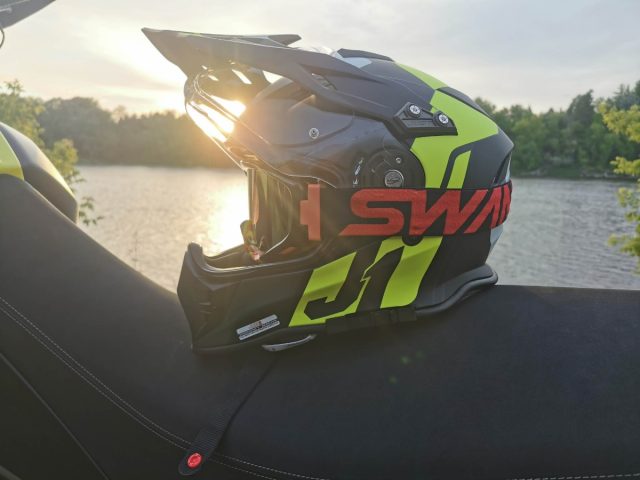 Jaki kask na motocykl adventure, czyli testuję Just1 J34 Pro