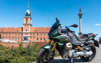 Moto Guzzi V100 Mandello motocykl sportowo - turystyczny włoski