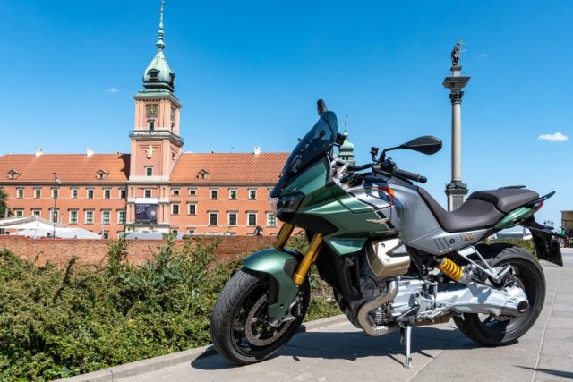 Moto Guzzi V100 Mandello motocykl sportowo - turystyczny włoski