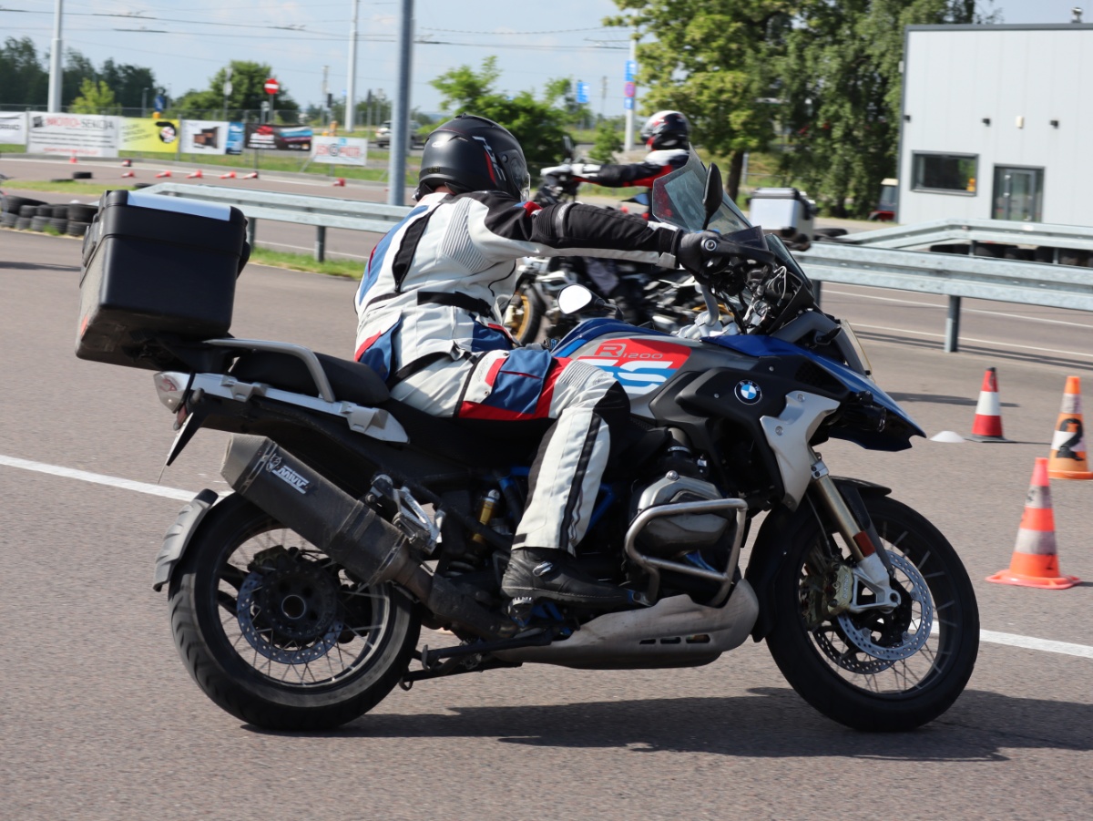 Wielkie bezpłatne szkolenie motocyklowe z Moto-Sekcją. Mamy dla was 20 voucher&oacute;w! [jak się zapisać]