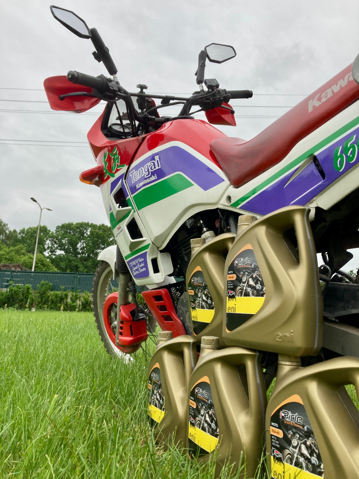 Motocyklowy olej silnikowy Eni i-Ride 10W-40 teraz w 4-litrowych butelkach i świetnej cenie!