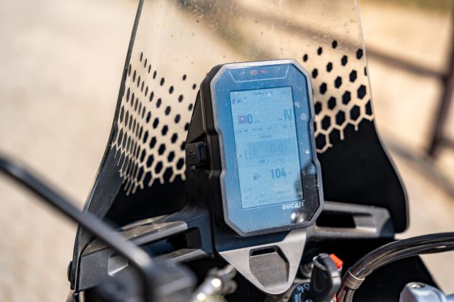 Ducati DesertX – wulkan emocji [test, recenzja, dane techniczne, opinia] – 9 pomysł&oacute;w na adventure