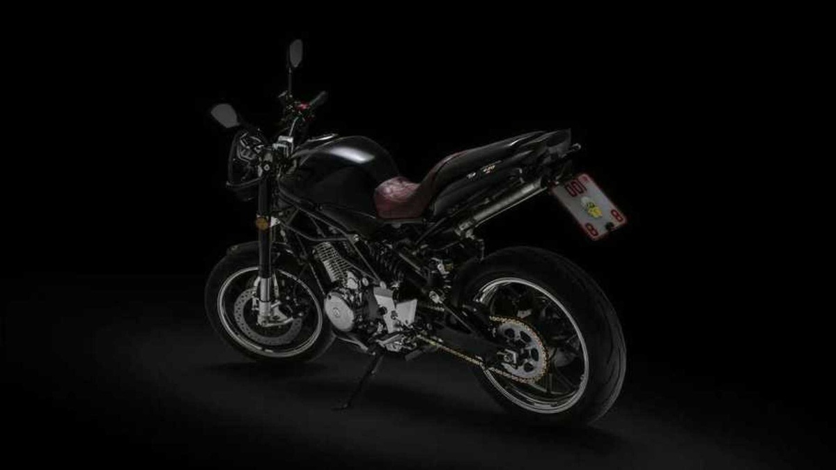 Hesketh Heresy 450 &ndash; ekskluzywny lekki naked z Wielkiej Brytanii