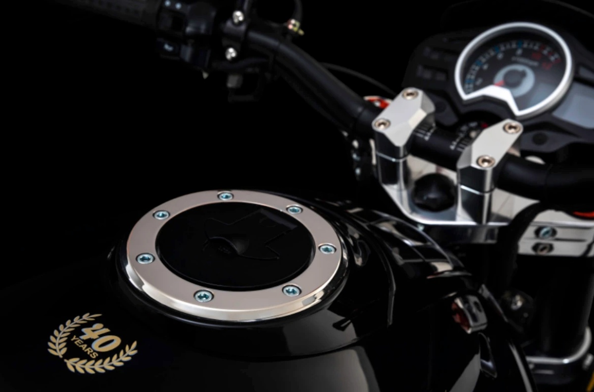 Hesketh Heresy 450 &ndash; ekskluzywny lekki naked z Wielkiej Brytanii