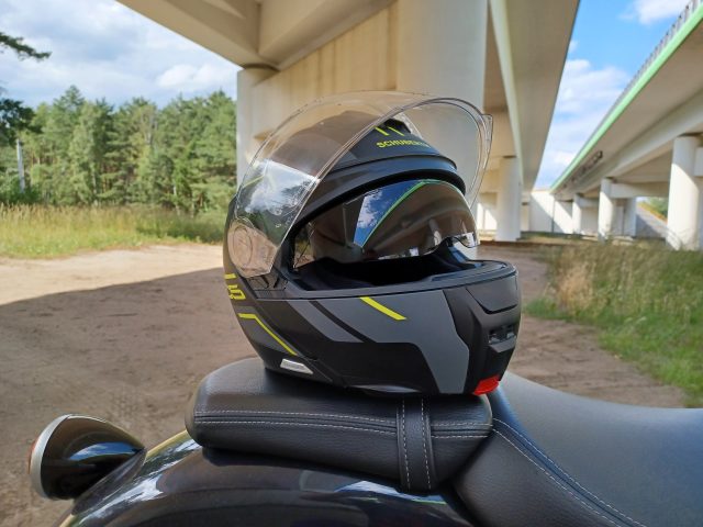 Schuberth C5 – uniwersalny kask turystyczny [test, recenzja, opis, wrażenia, cena, opinie]