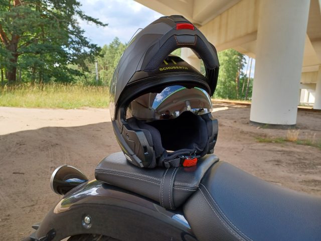 Schuberth C5 – uniwersalny kask turystyczny [test, recenzja, opis, wrażenia, cena, opinie]