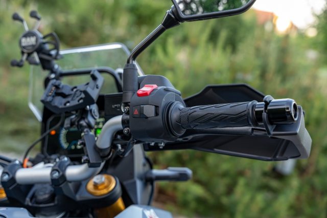 Suzuki V-Strom 800 DE &ndash; uniwersalny offroadowy turysta [test, recenzja, dane techniczne, opinia]